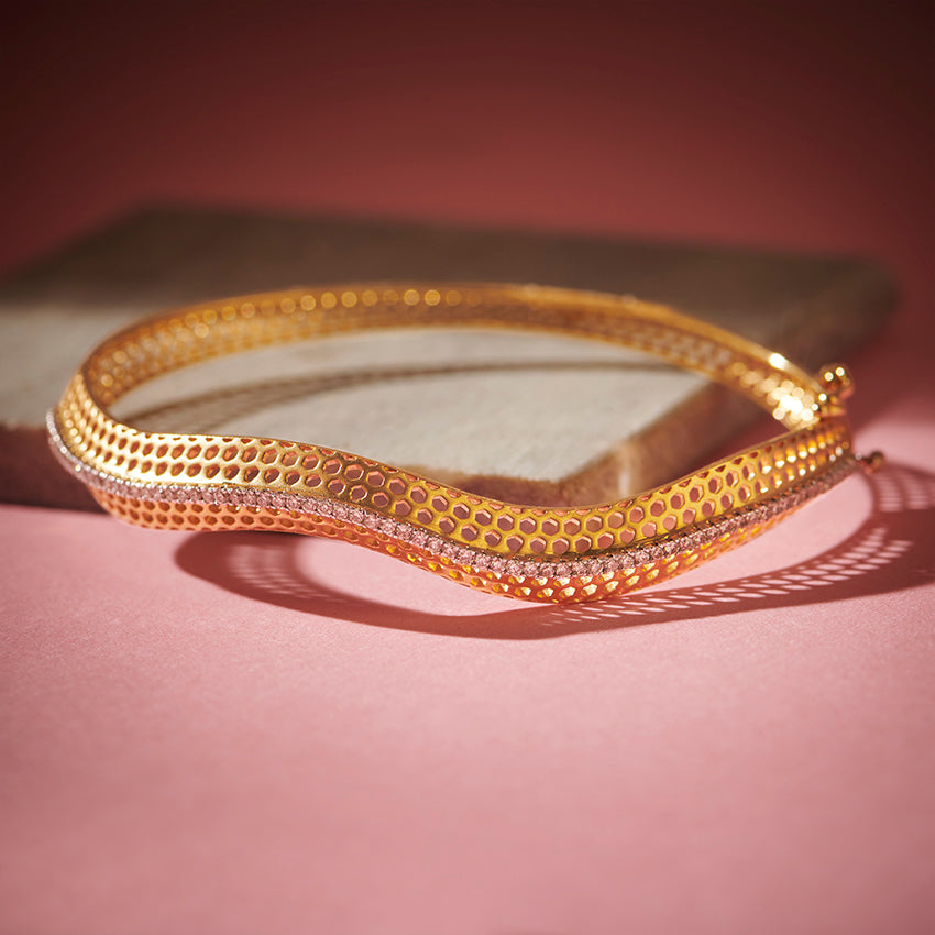 Seraphina Deep Waved Diamond Bracelet