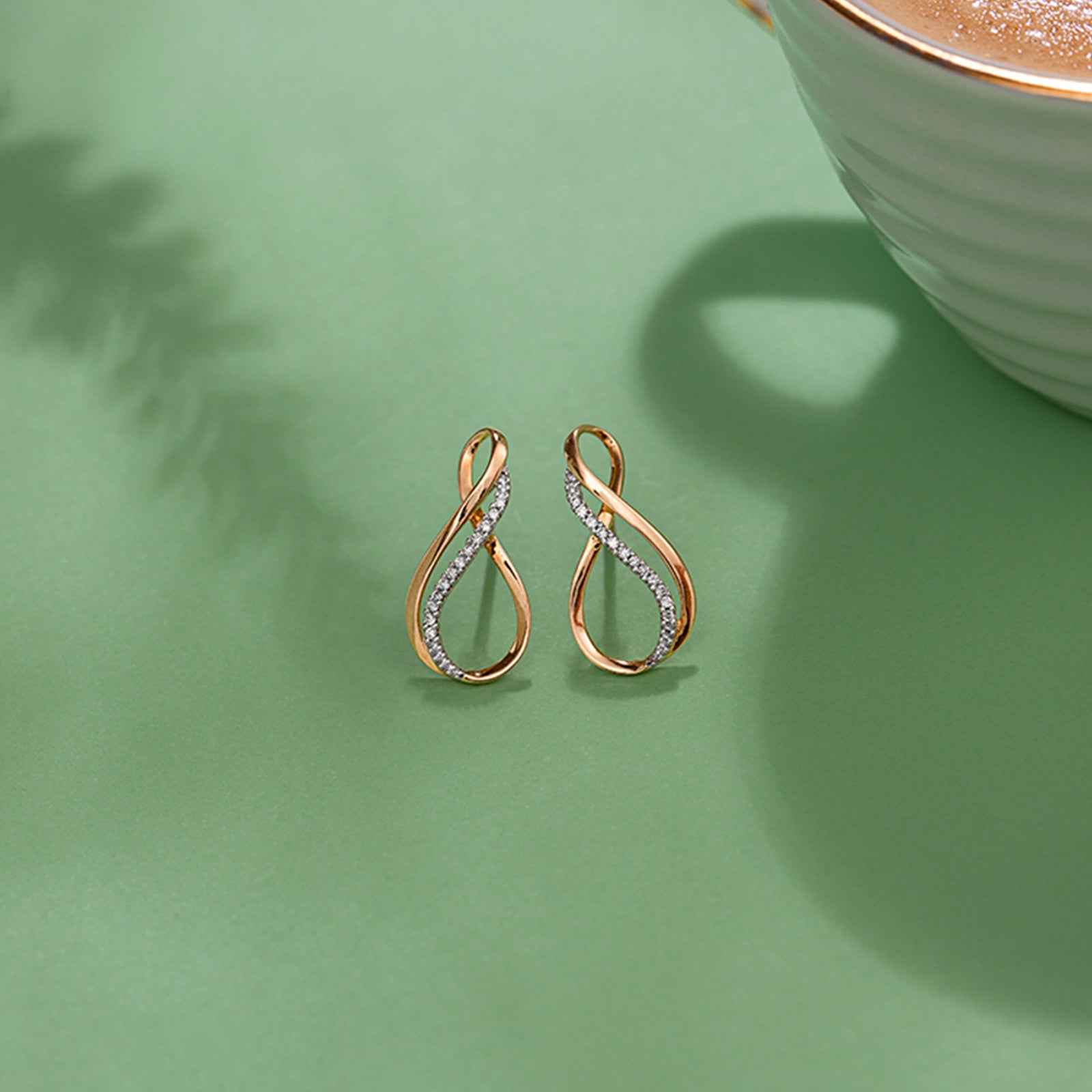 Eterna Twin Drop Diamonds