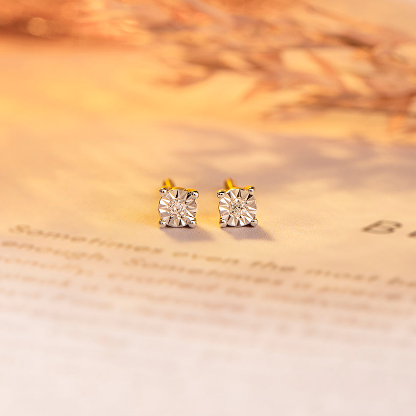 Emira Glow Diamond Studs