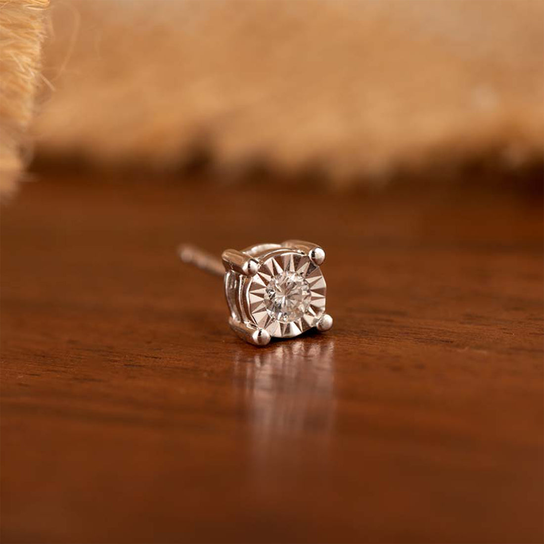 Axiom Diamond Stud