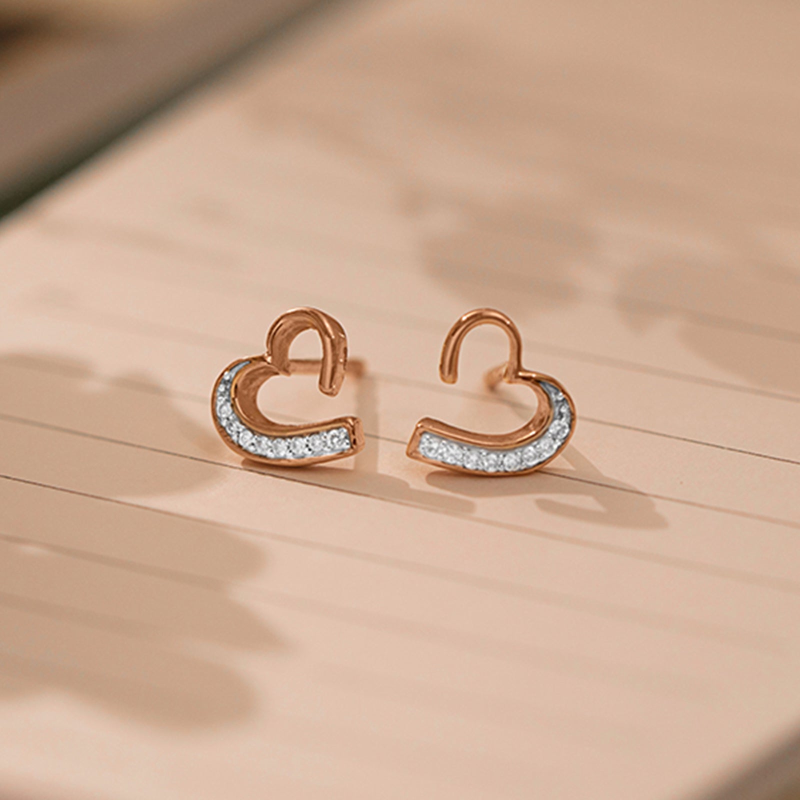 Lustra Heart Diamond Studs
