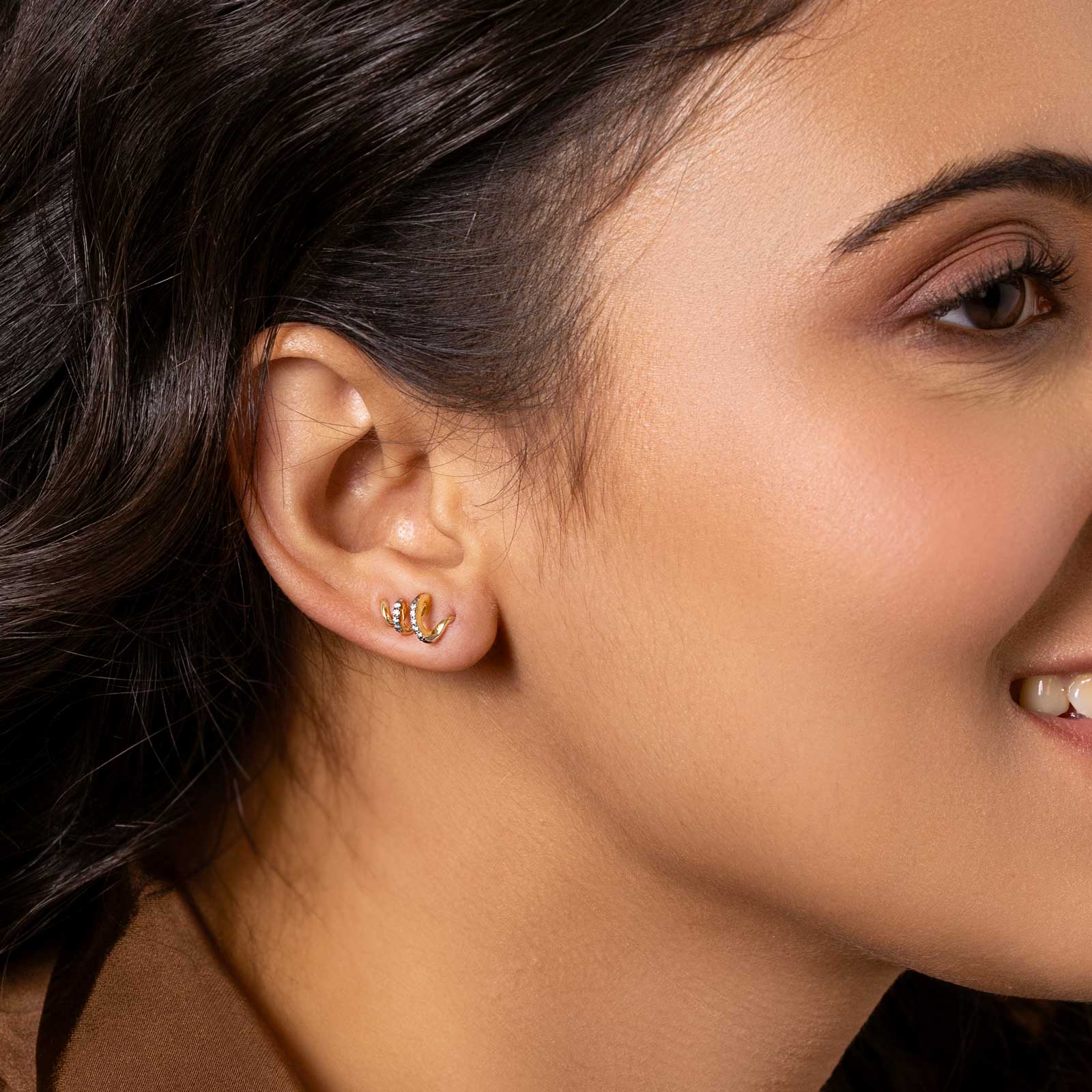 Velia Ribbon Diamond Earcuffs