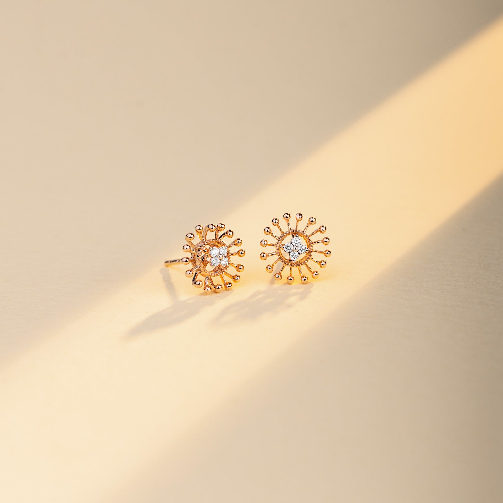 Solaris Gleam Diamond Studs