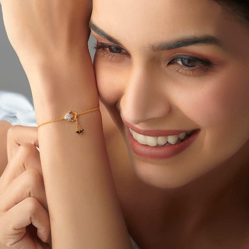 Elara Clover Diamond Mangalsutra Bracelet