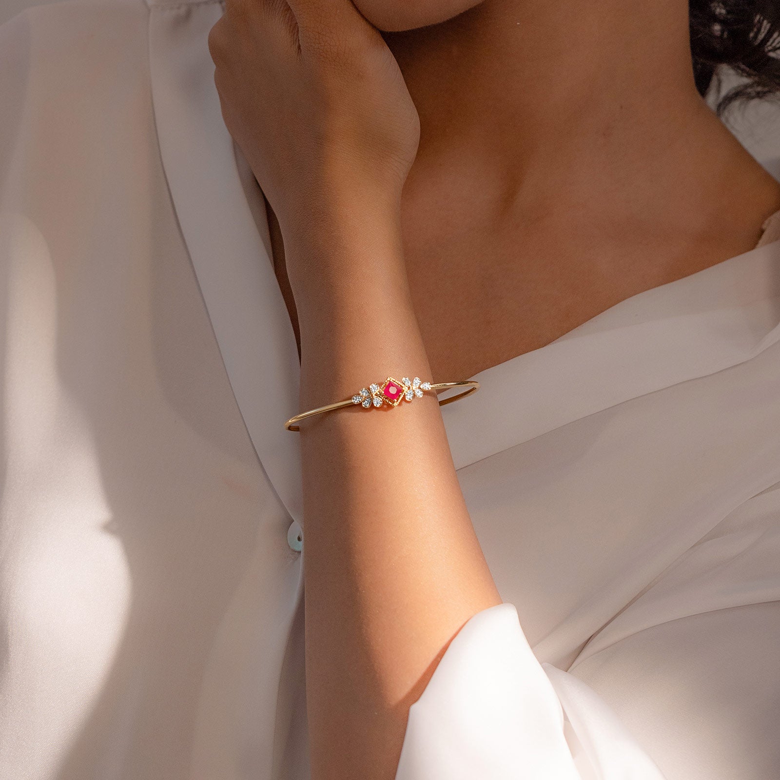 Celestia Adorn Diamond Tube Bracelet