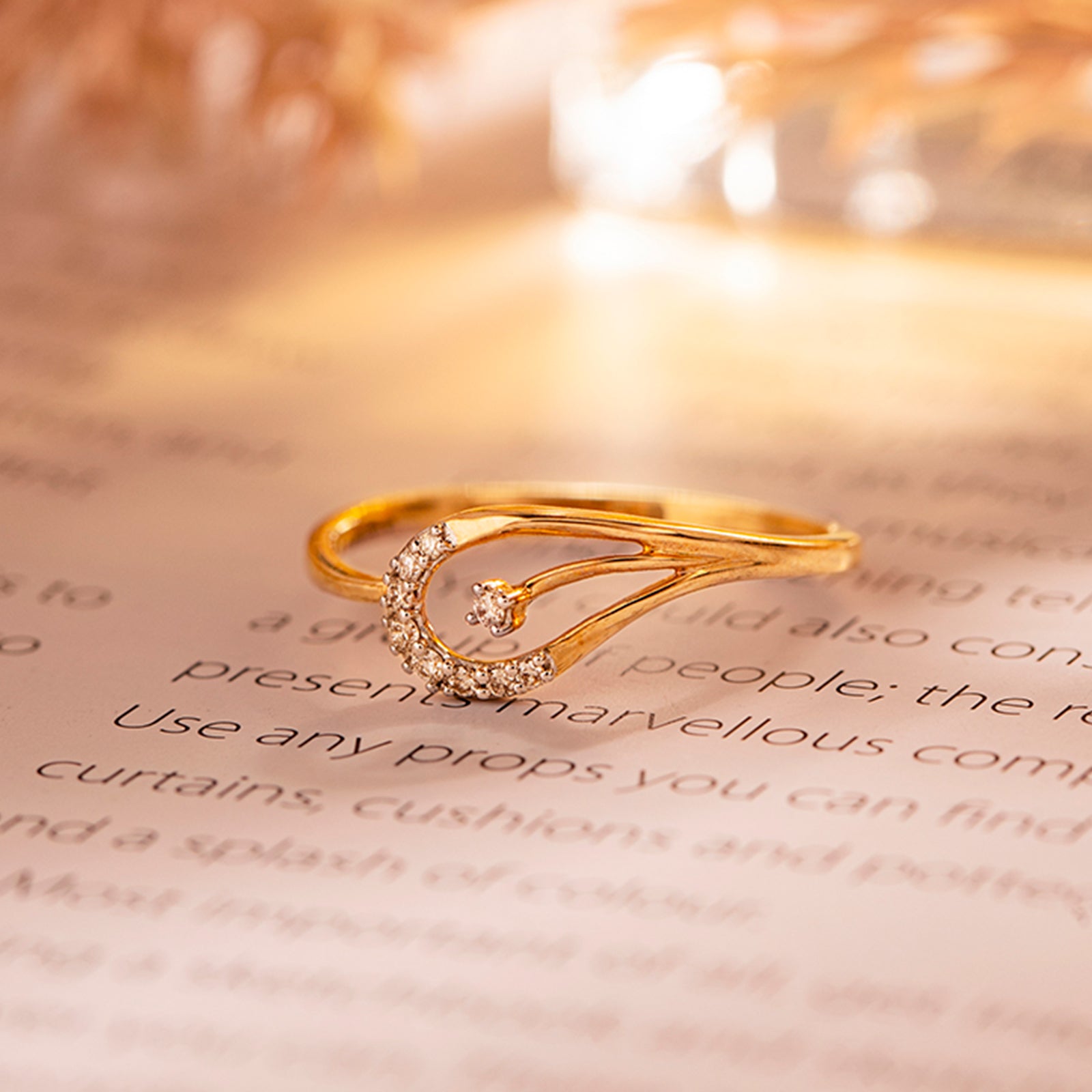 Graceful Swirl Diamond Ring