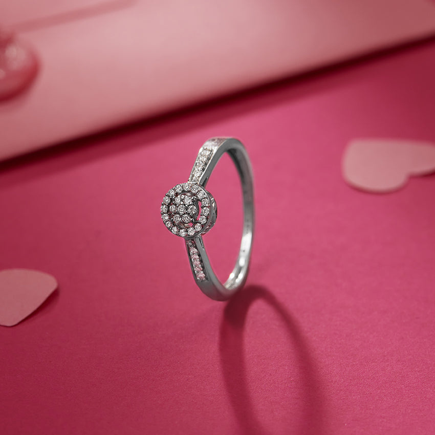 Royal Radiance Diamond Ring