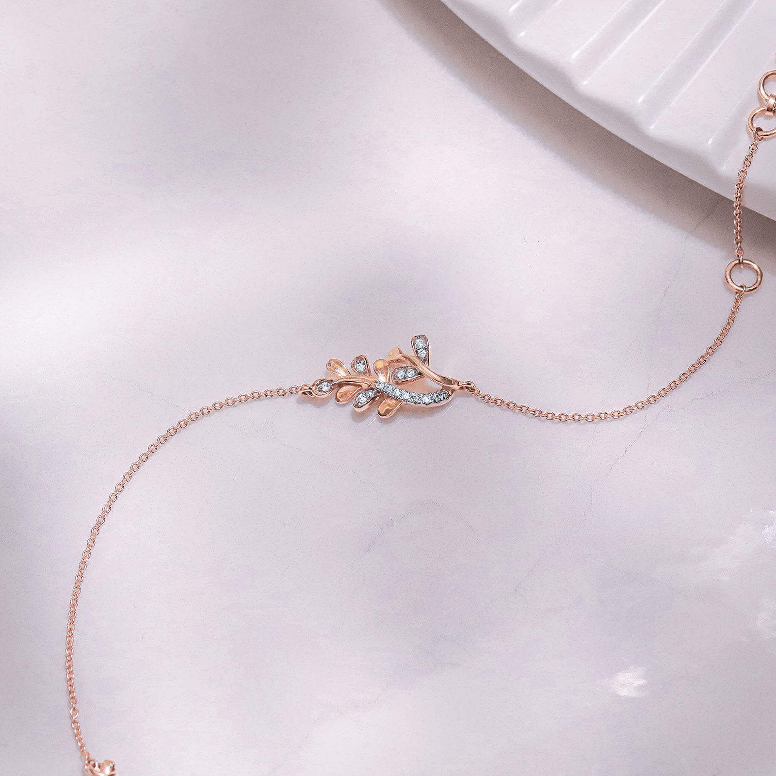 Zarya Leaf Diamond Bracelet