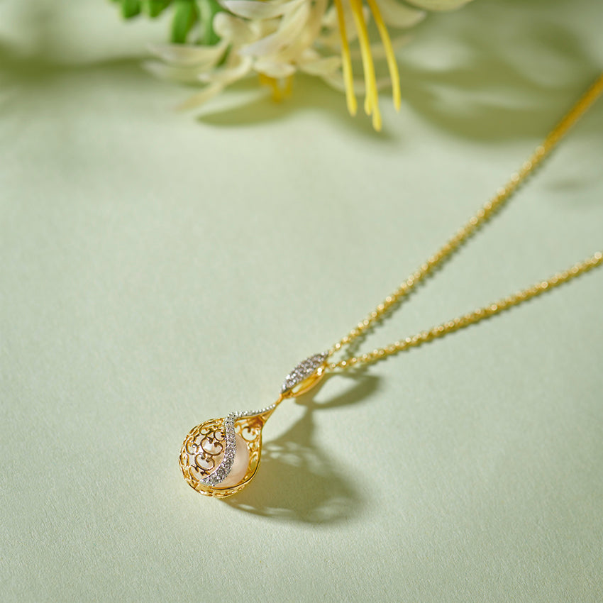 Jisha Ornate Pearl Necklace
