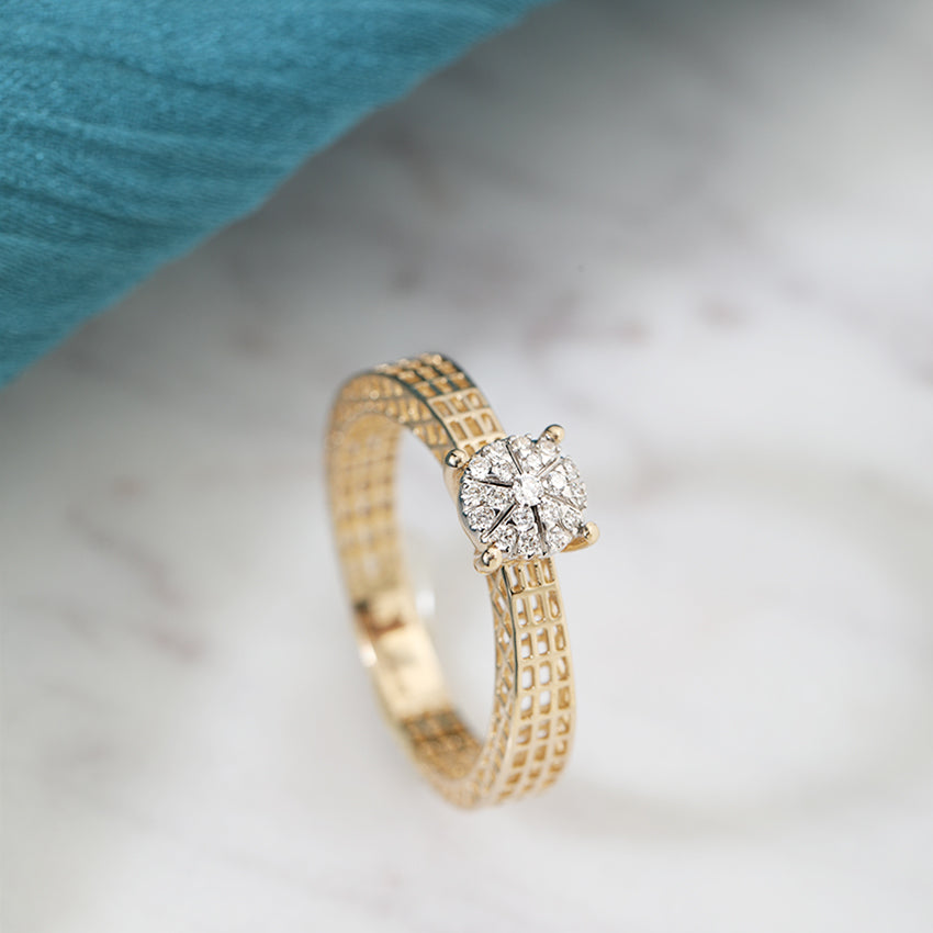 Lattice Spark Diamond Ring