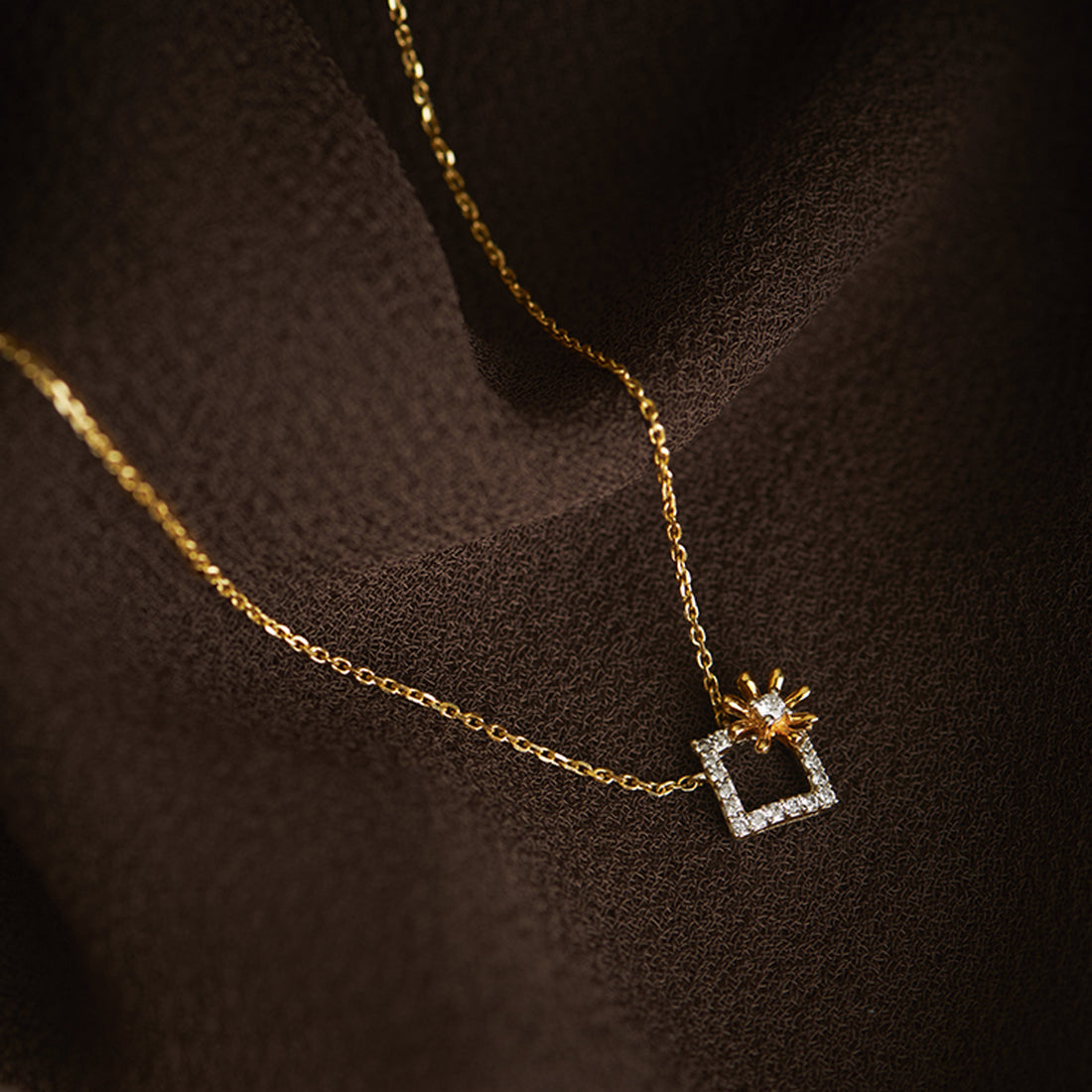 Daisy Diamond Necklace
