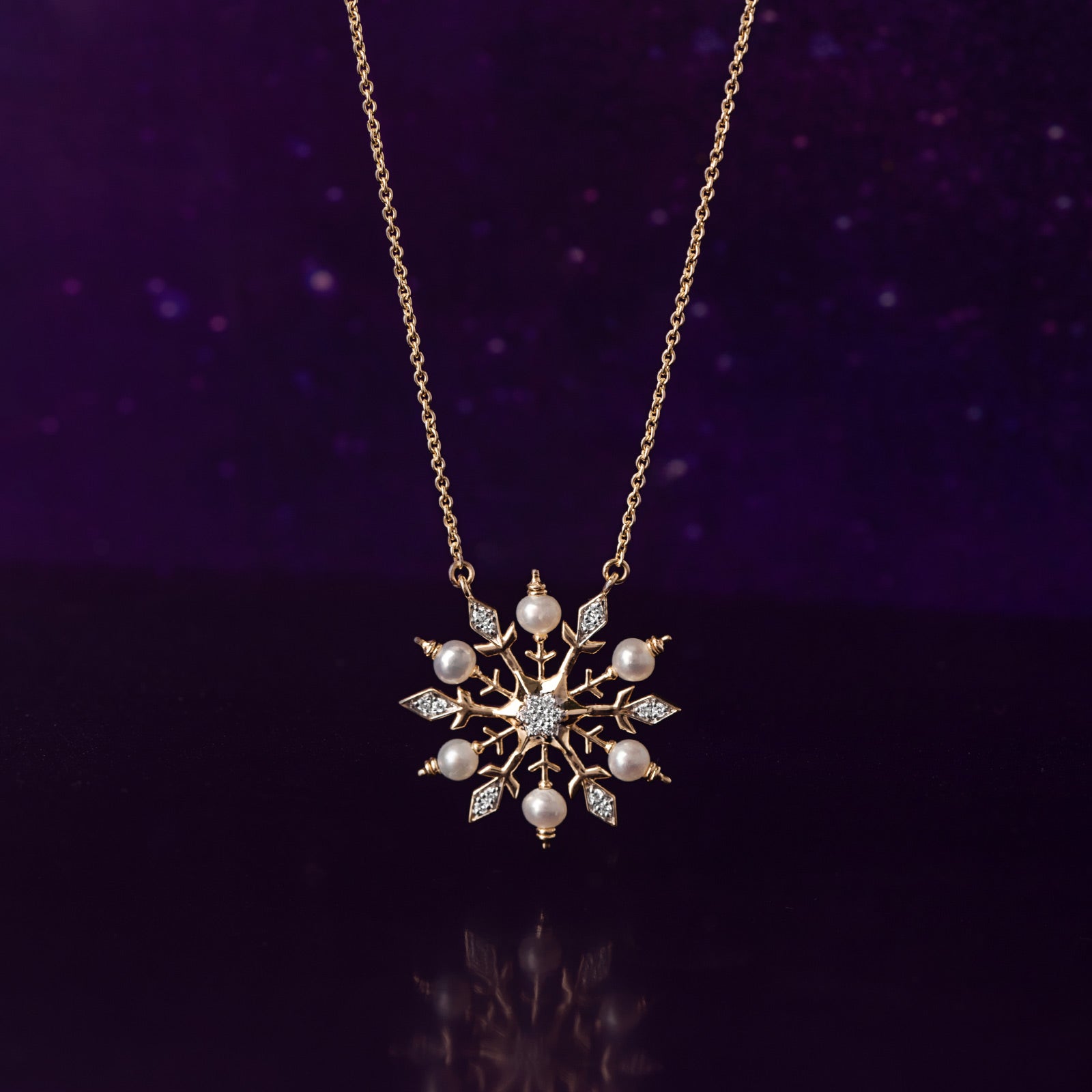 Frozen Snow Flake Pearl Necklace