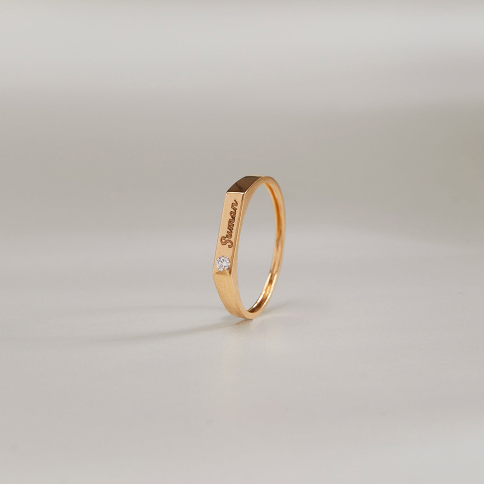 Sparkling Signature Diamond Band