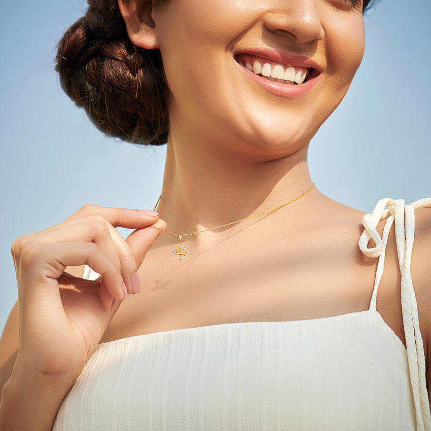 Vintage Crown Diamond Necklace