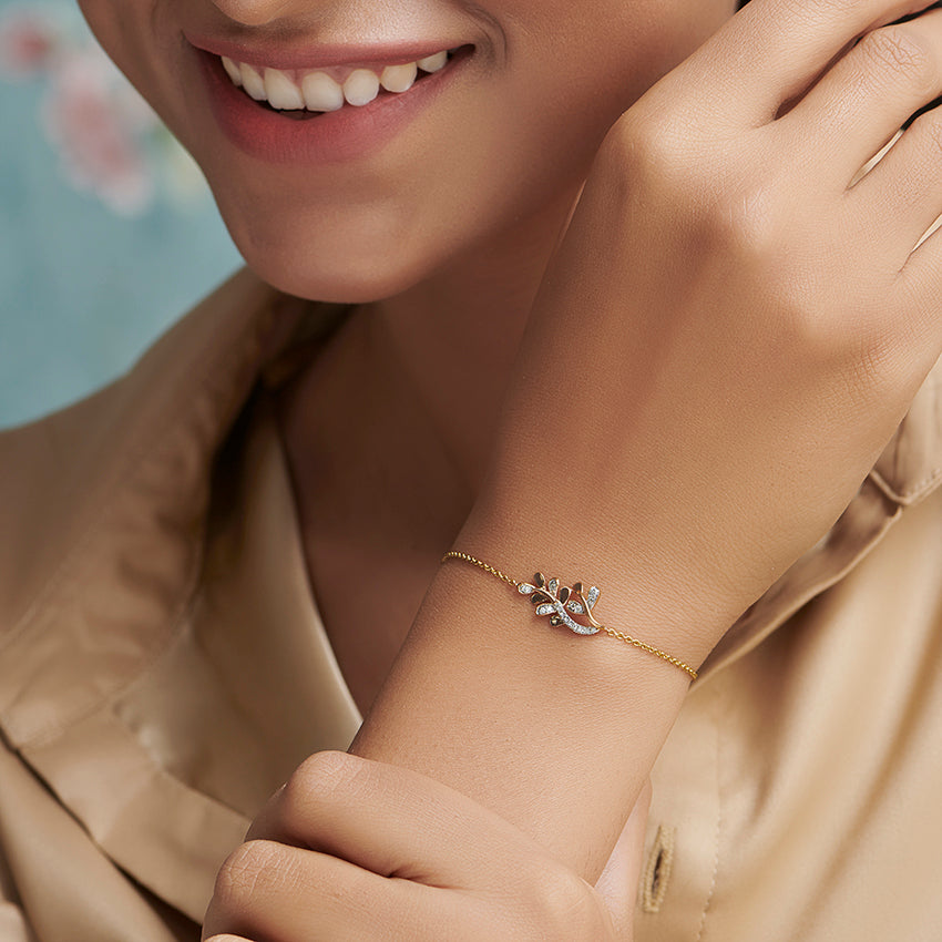 Zarya Leaf Diamond Bracelet