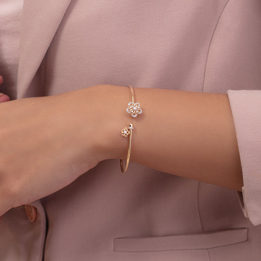 Zyra Spring Diamond Bracelet