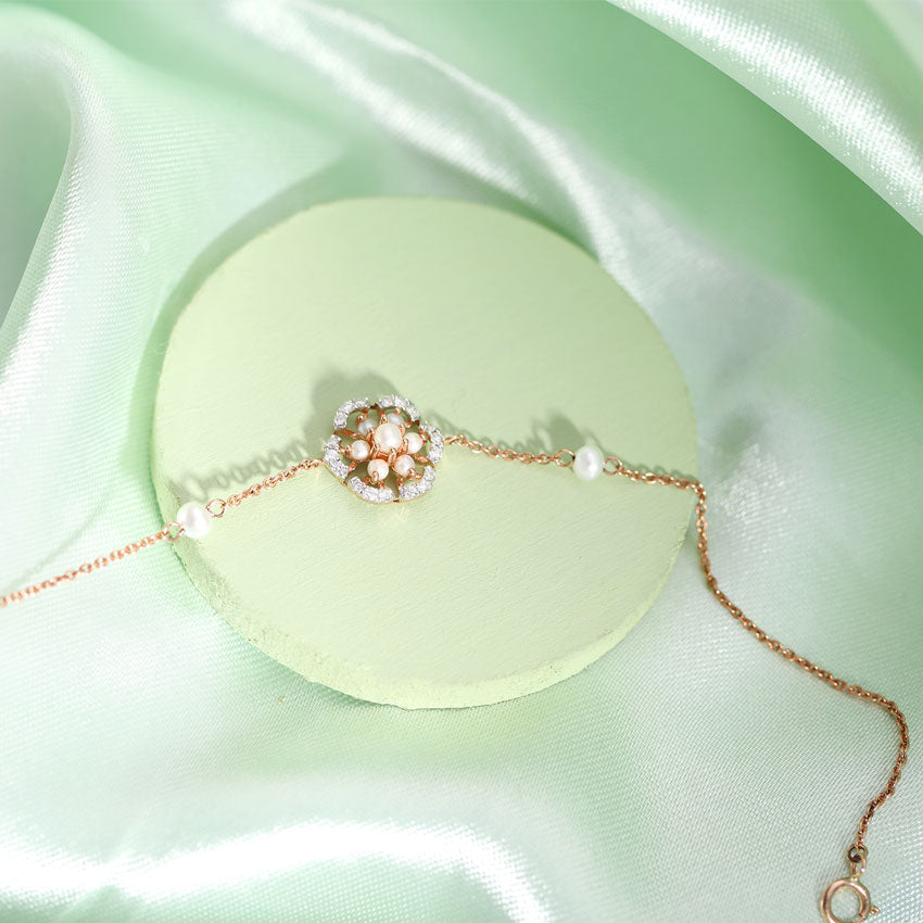 Elara Flora Pearl Bracelet