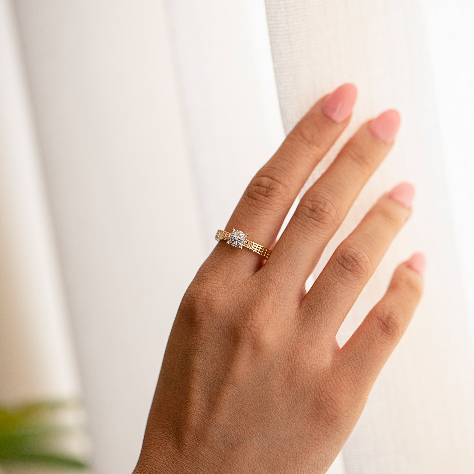 Lattice Spark Diamond Ring