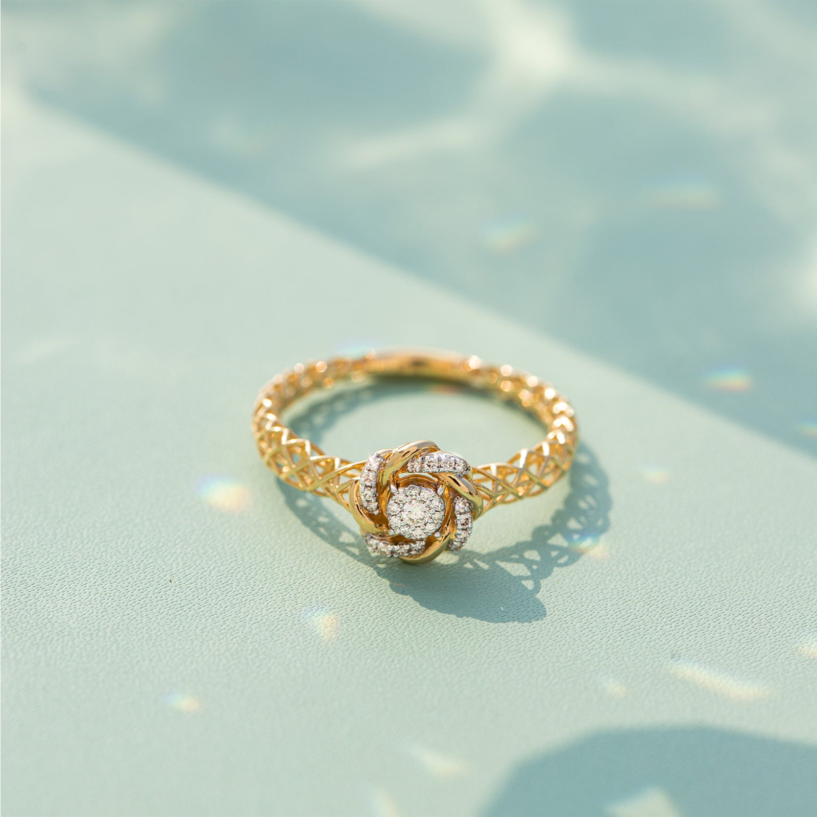 Twist Harmony Diamond Ring