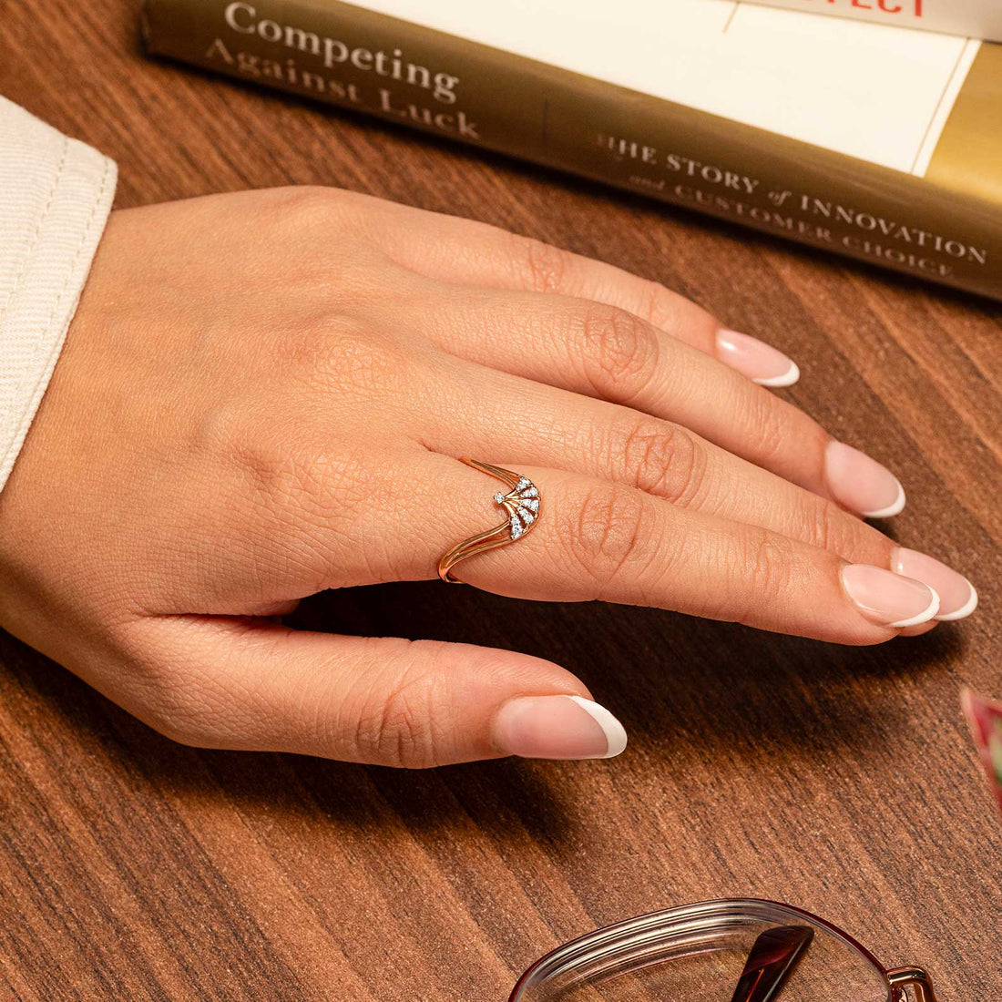 Sparking Diamond Vanki Ring