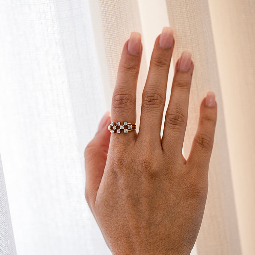 Radiant Scattered Miracle Diamond Band