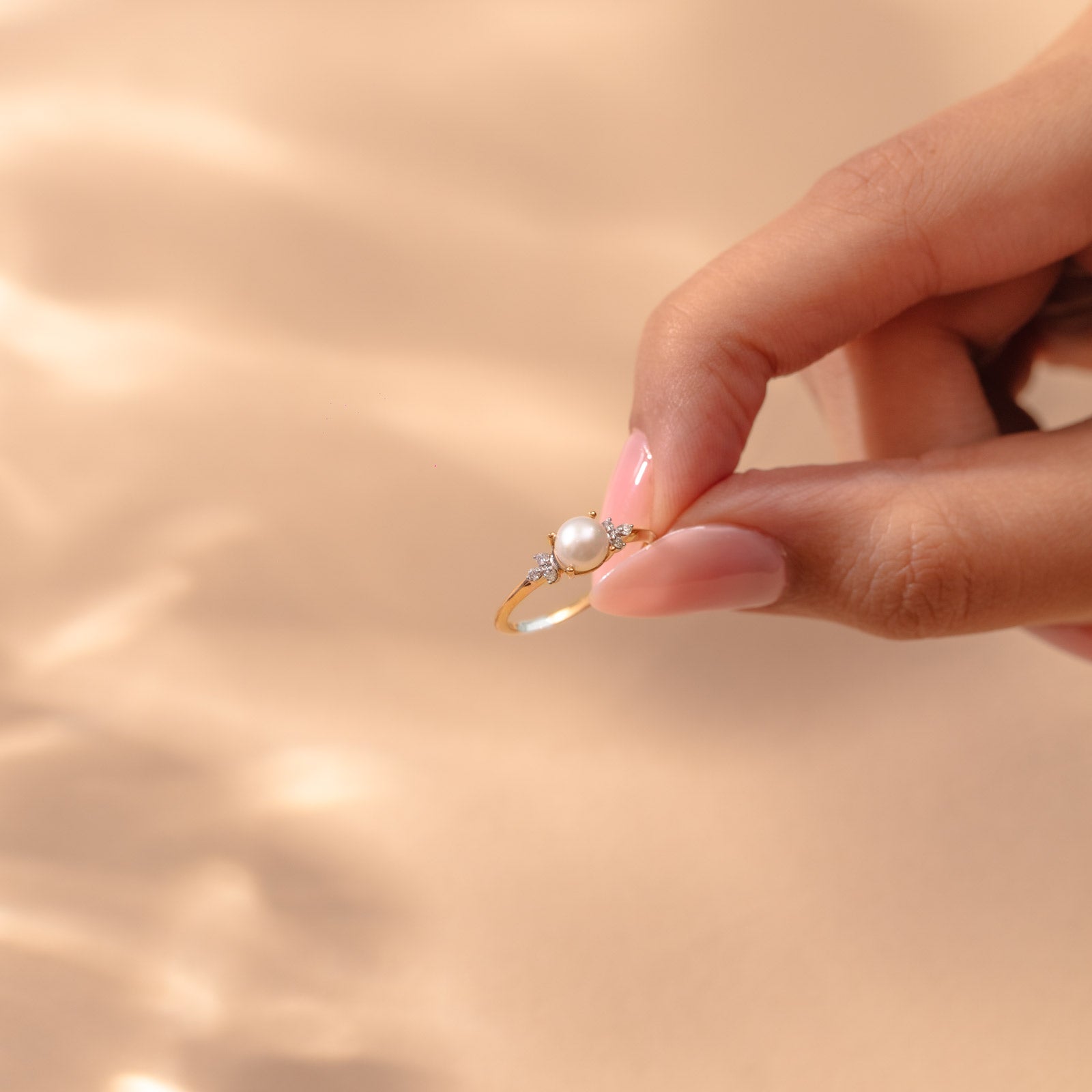 Luminous Pearl Diamond Ring