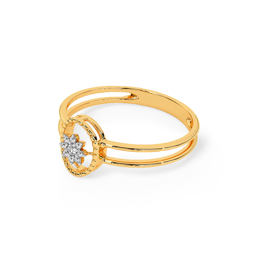 Graceful Oval Diamond Ring