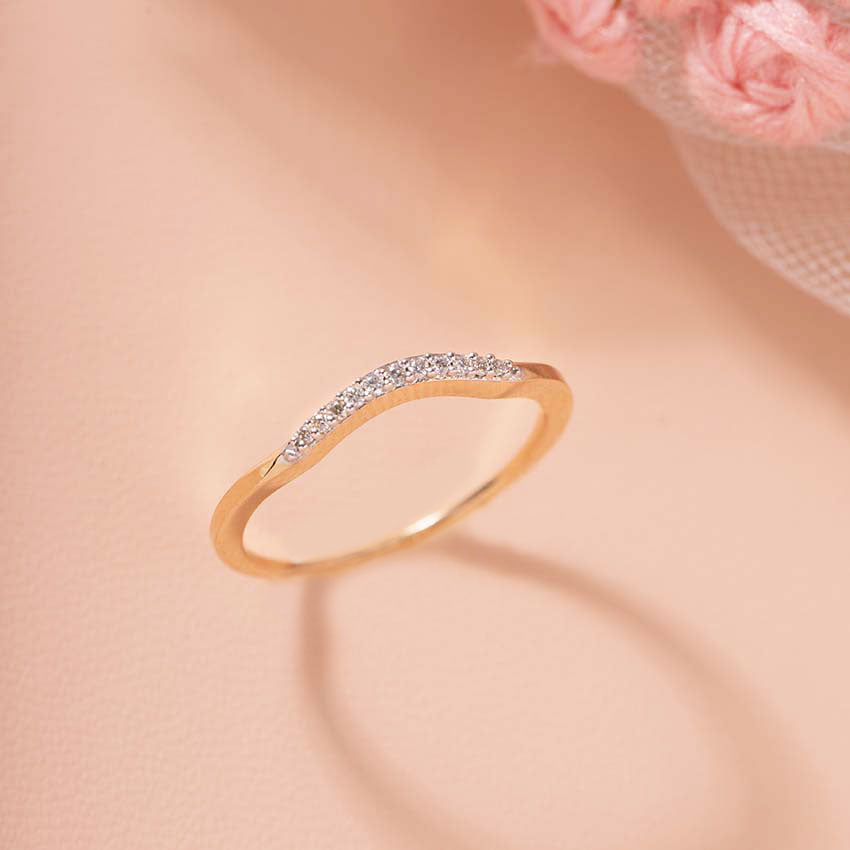 Serene Wave Diamond Ring