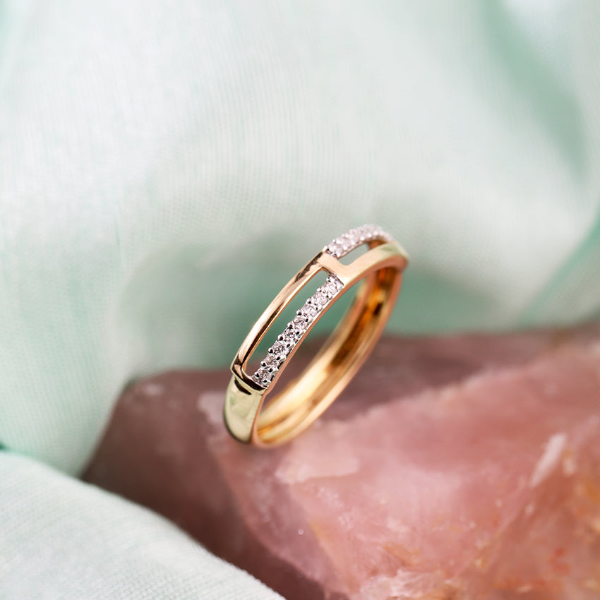 Elegant Glow Diamond Band